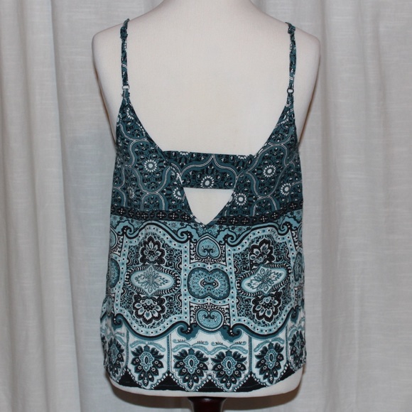 Blue Floral Francesca’s Tank Top - Picture 4 of 4